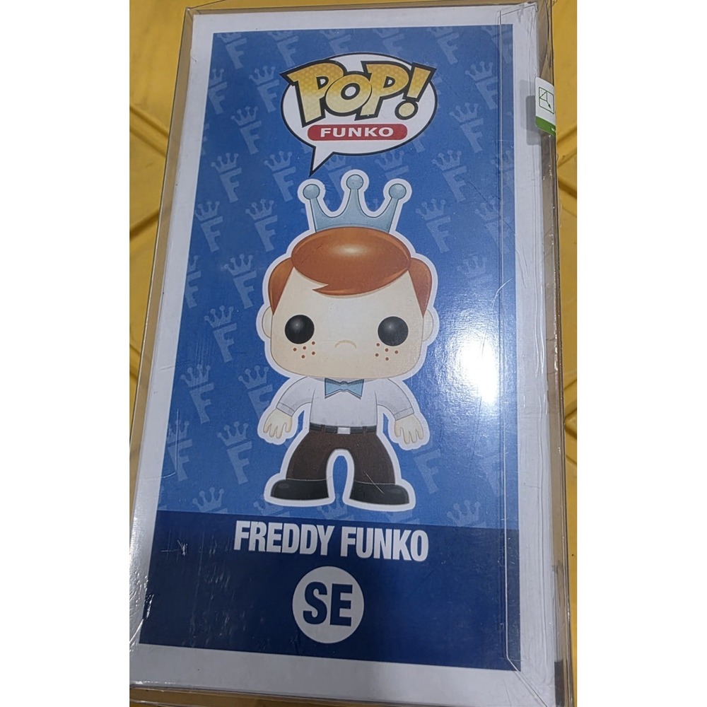 Brand New Funko Pop Freddy Funko SE Freddy Funklub Vaulted w/Protector 2016 - Picture 4 of 6